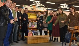 青年作家爆料新闻,独家爆料震惊业界